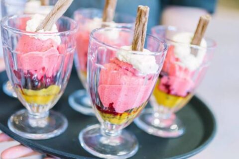 Mini ice cream sundaes Mini ice cream sundaes